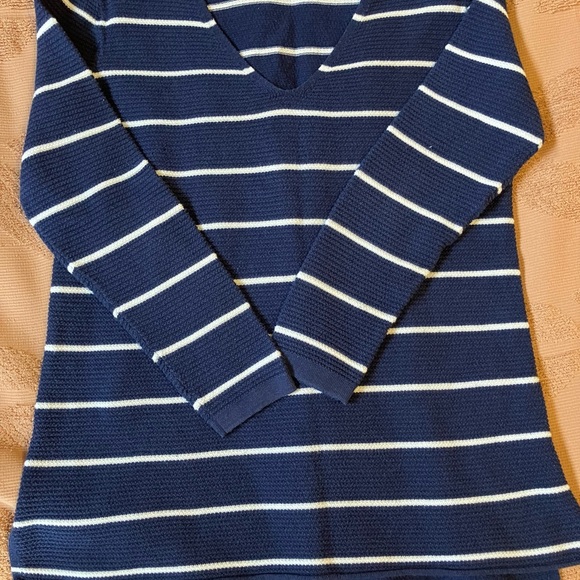 Old Navy Blue and white Sweaters bundle of two - Picture 4 of 15
